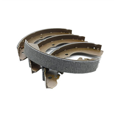 Mitsubishi Series Auto Brake Shoes , MR476000 MN102642 Rear Vehicle Brake Shoes